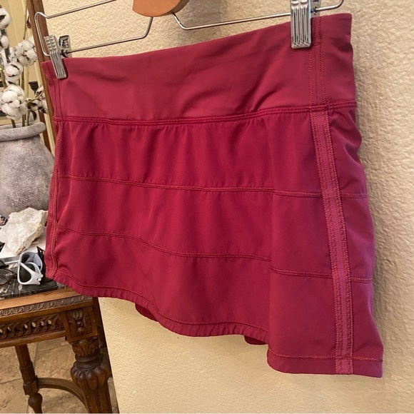 LULULEMON Women Raspberry Athletic Skort Size 6 - Picture 2 of 8